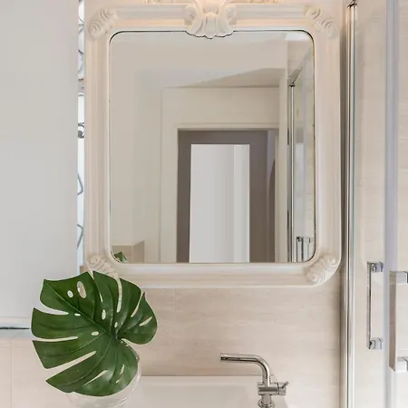 Apartman Downtown_blossom With Small Terrace